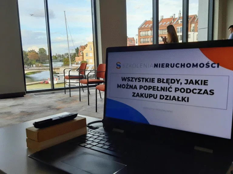 Szkolenia dla biur nieruchomości - czy warto?